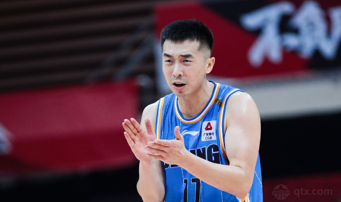 赛事直播-王小慧过渡教练原首钢男篮非卖品合同还剩一年
