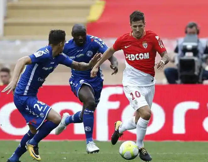 摩纳哥：法甲赛场上的激情征途