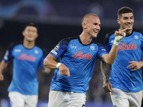 歐冠烽火中,那不勒斯的跌宕征程